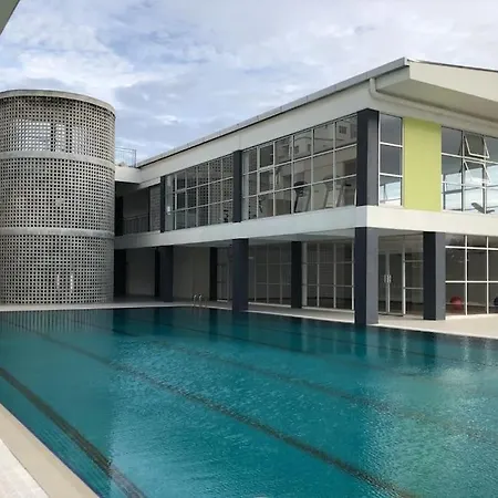 Balcony Forest Lake Mountain Kampar Exterior photo